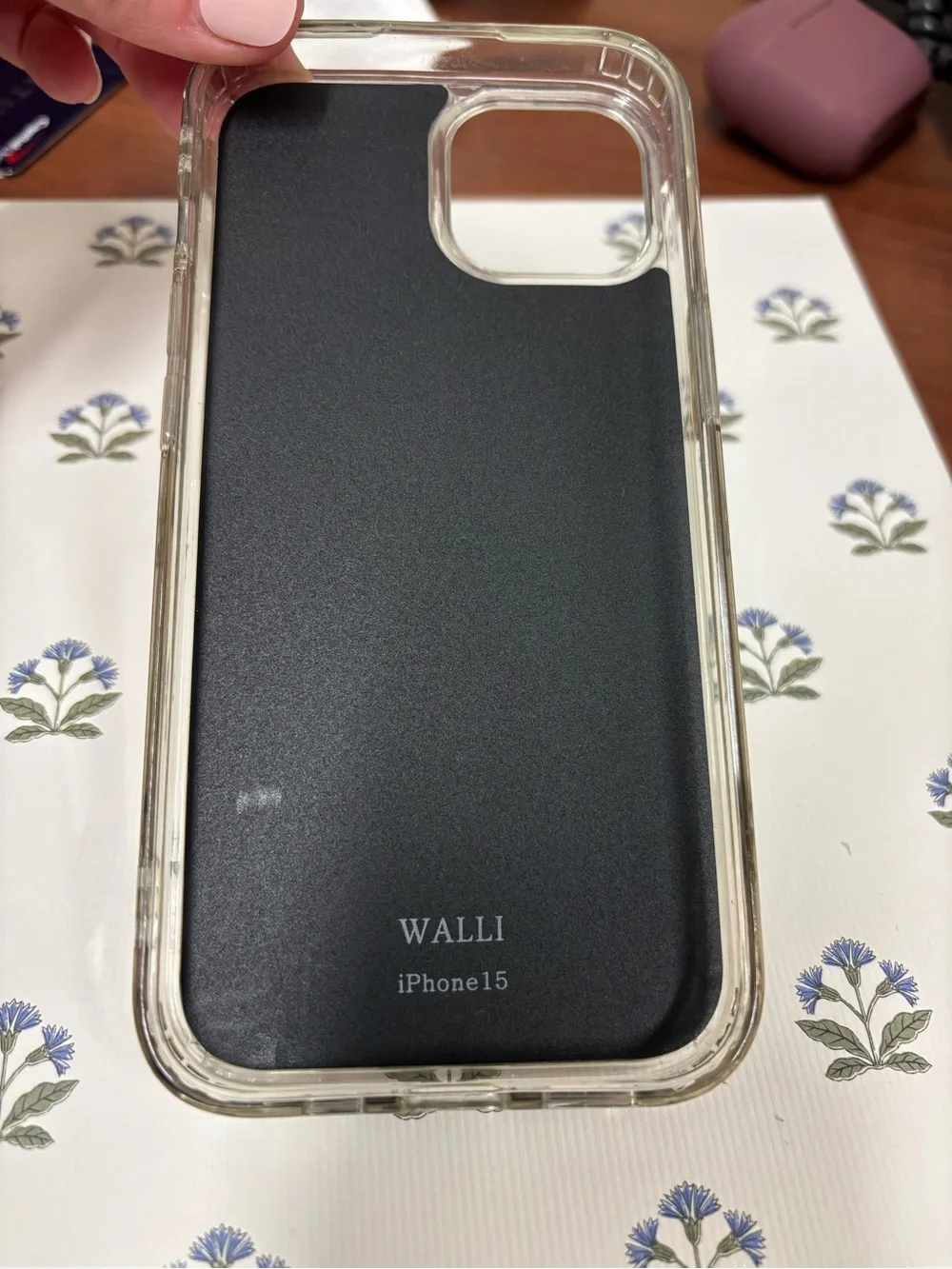 Wallis Lady Liberty Case with Light Blue Strap iPhone 15